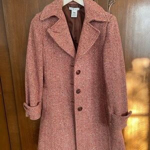 Beautiful Cabi Herringbone Wool Coat in Pink and Cream, Size 6